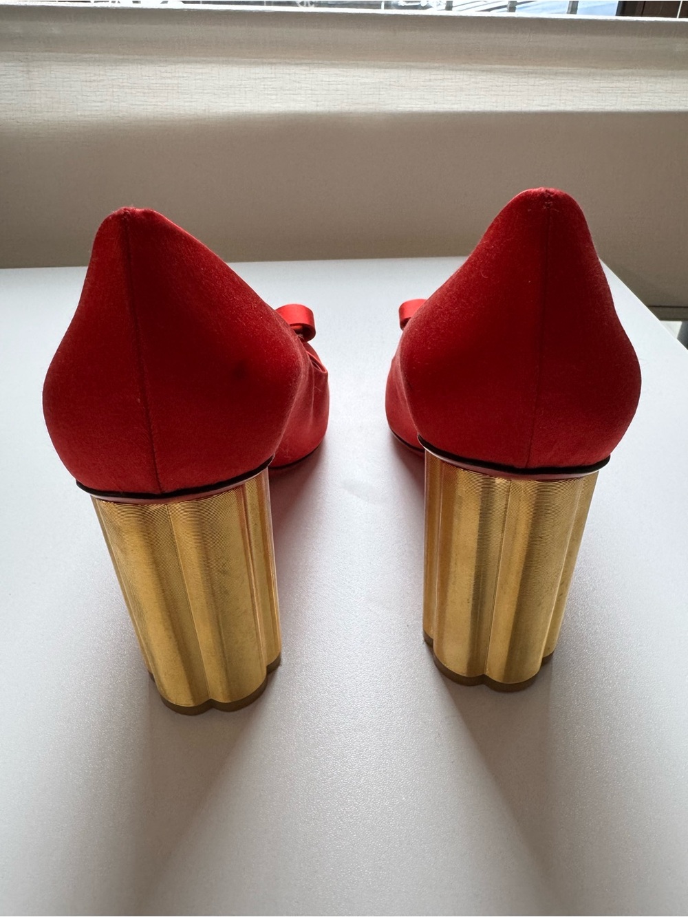 Salvatore Ferragamo Capua Bow Flower Heel - Picture 5 of 9